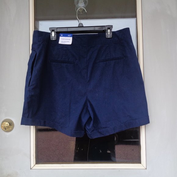 Deleting NWT High rise cuffed short size 18 - Picture 12 of 14